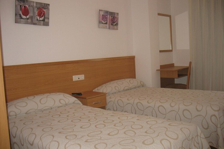 Room 8 of 62