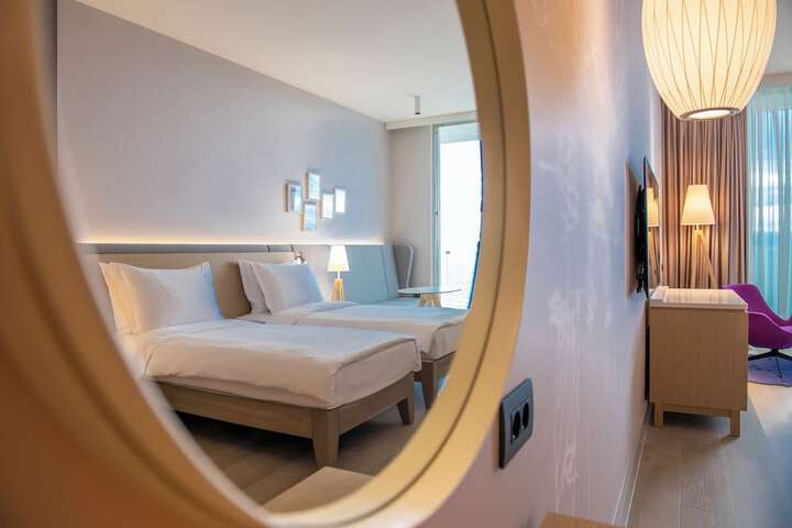Room 57 of 310