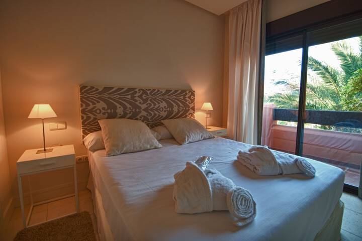 Room 2 of 192
