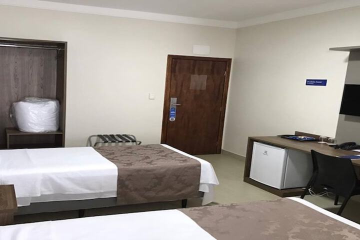 Room 7 of 20