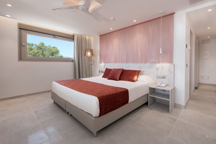 Room 10 of 55