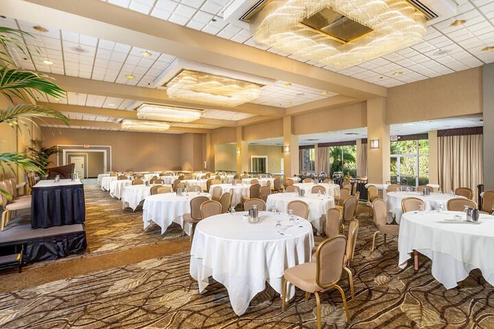 Banquet hall