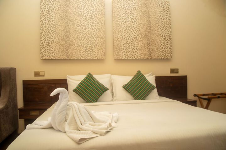 Room 2 of 22