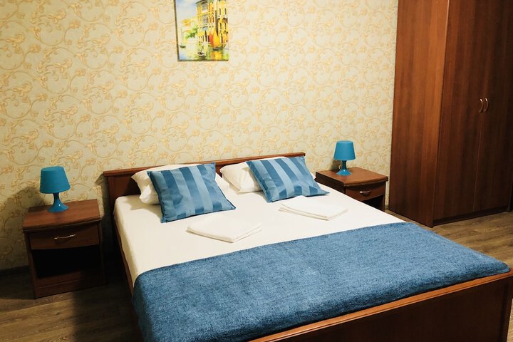 Room 10 of 20