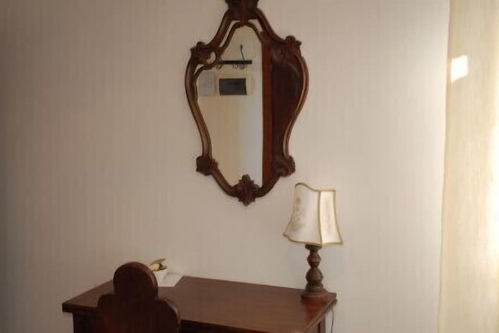 Room 33 of 55