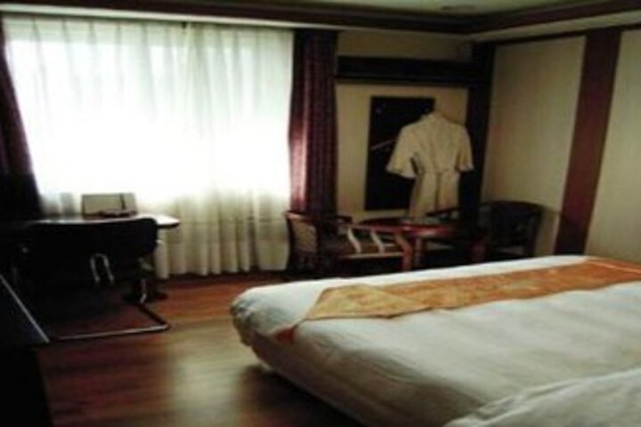 Suite Room