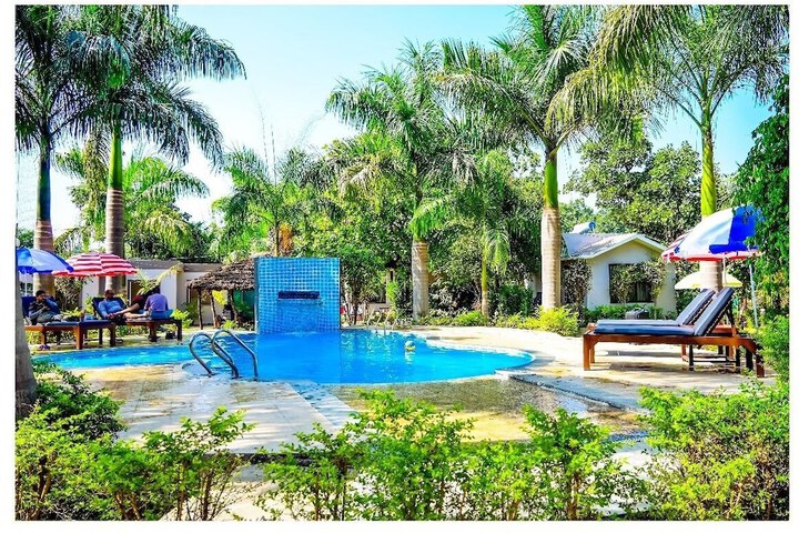 Pool 62 of 81