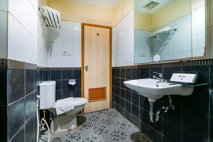 Room 28 of 87