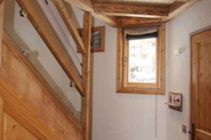 Room 8 of 26