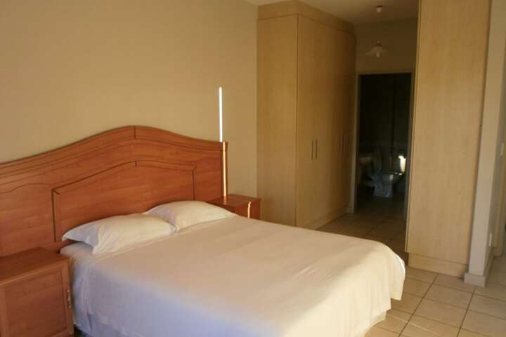 Room 4 of 25