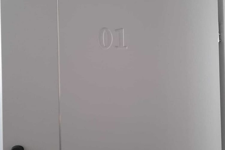 Room 12 of 68