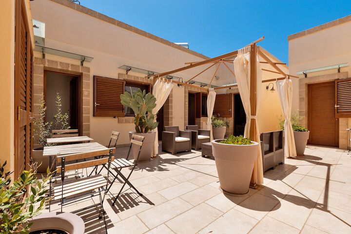 Terrace/Patio 7 of 23