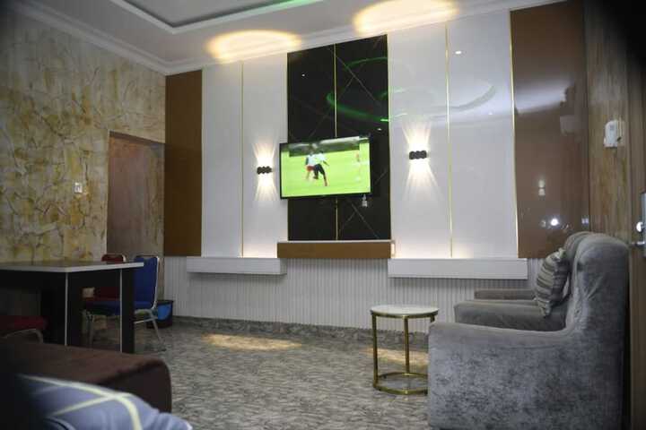 Room 42 of 63
