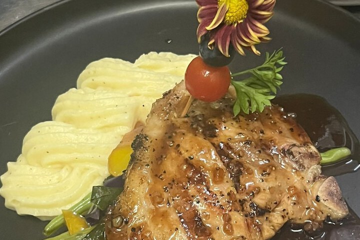 Dining 134 of 157