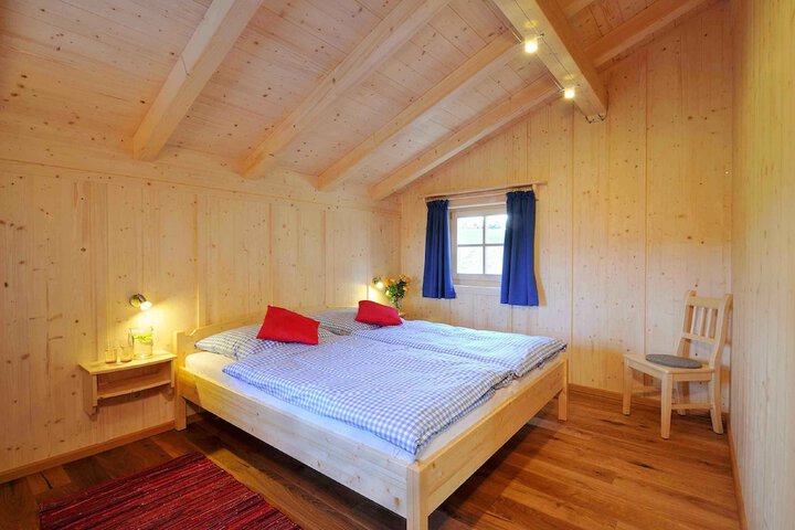 Room 15 of 35