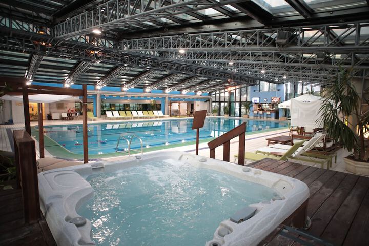 Pools & Facilities