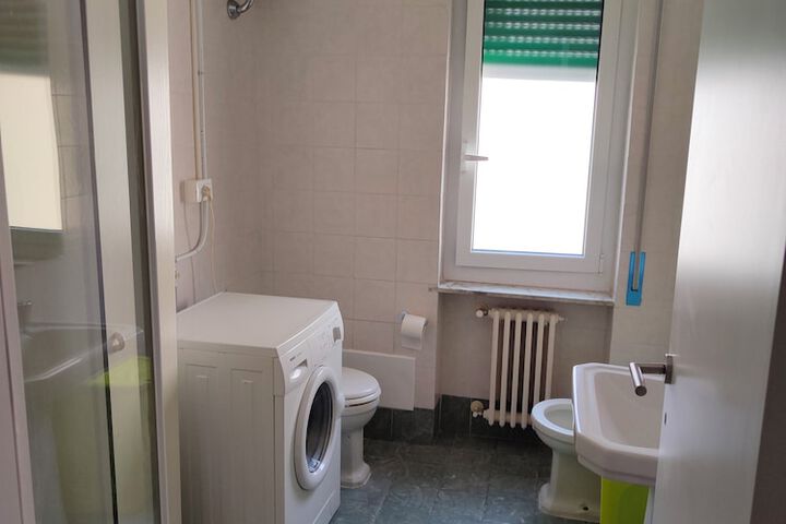 Room 13 of 21