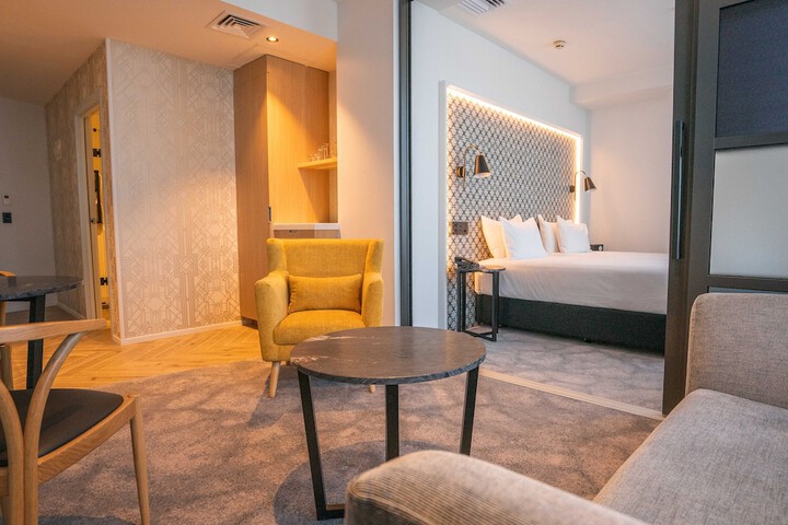 Room 10 of 69