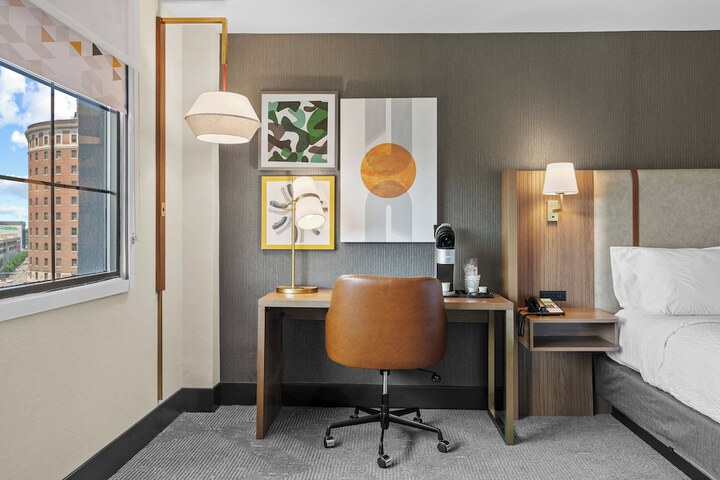 Room amenity