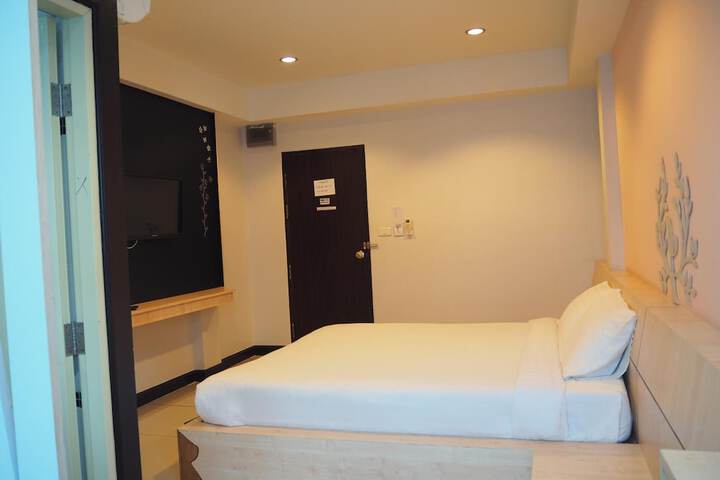 Room 45 of 65