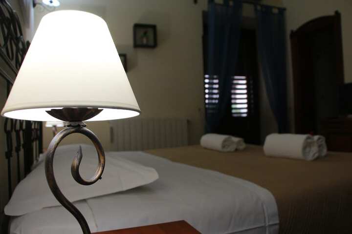 Room 5 of 40