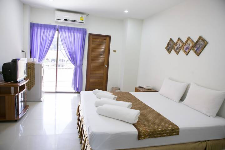 Room 29 of 42