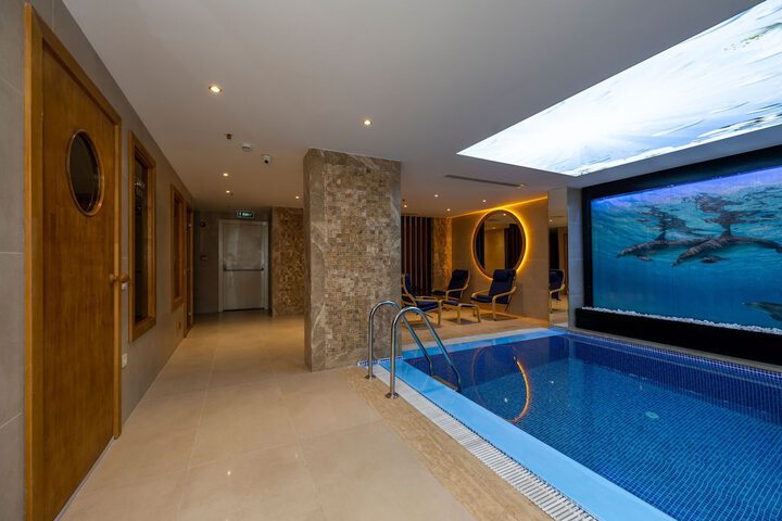 Pool 110 of 144