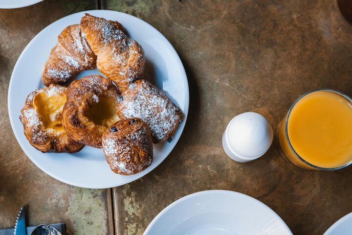 Breakfast/Coffee Service 102 of 232
