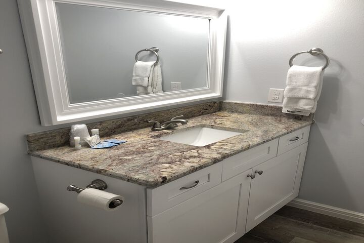 Room 99 of 173