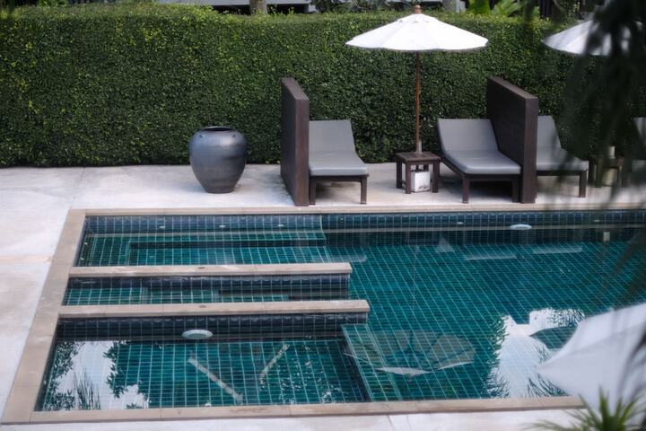 Pool 61 of 80