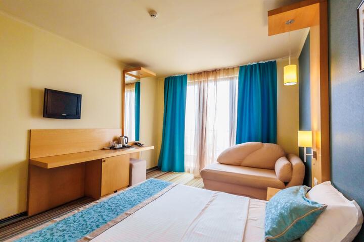 Room 28 of 92