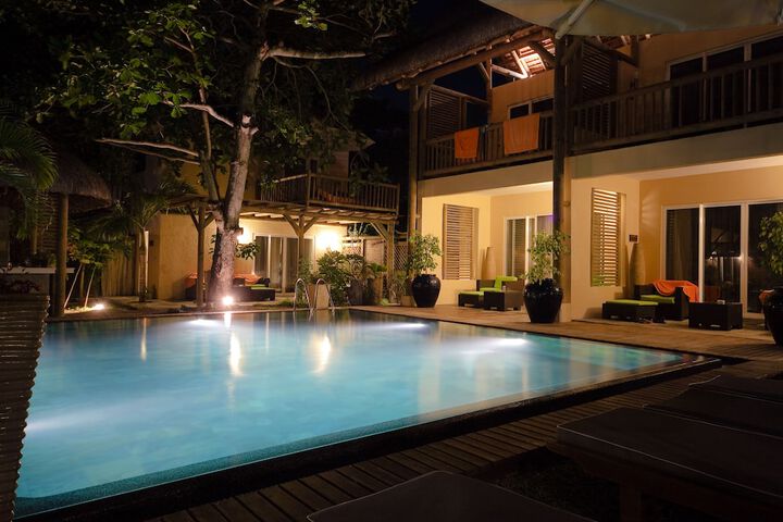 Pool Hotel