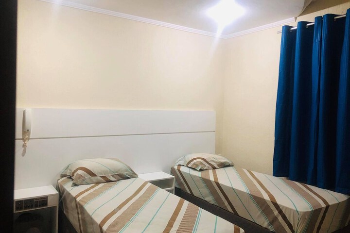 Room 3 of 28