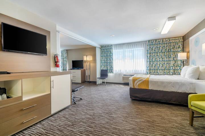 Room 15 of 52