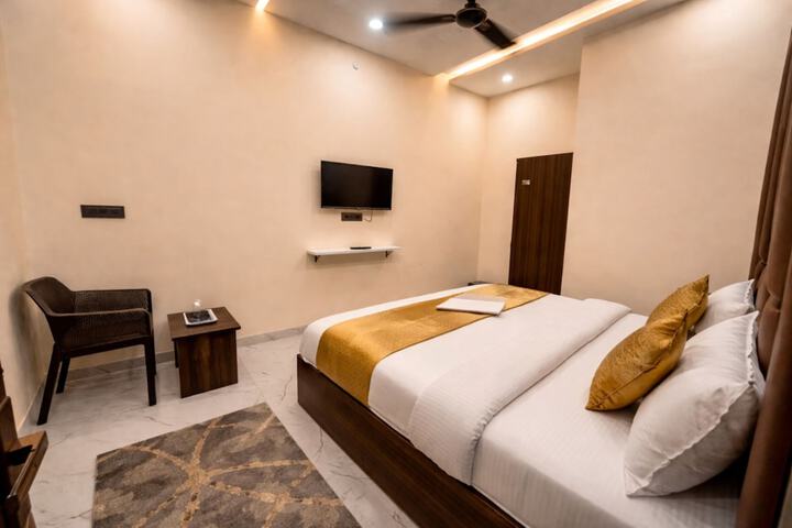 Room 4 of 29