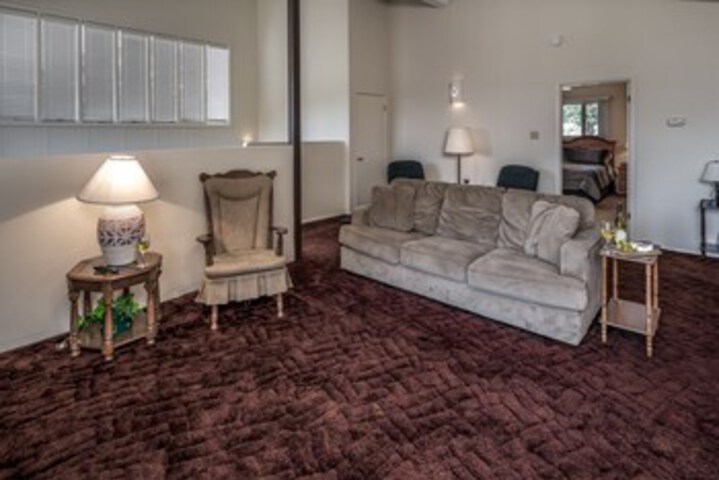 Room 18 of 29