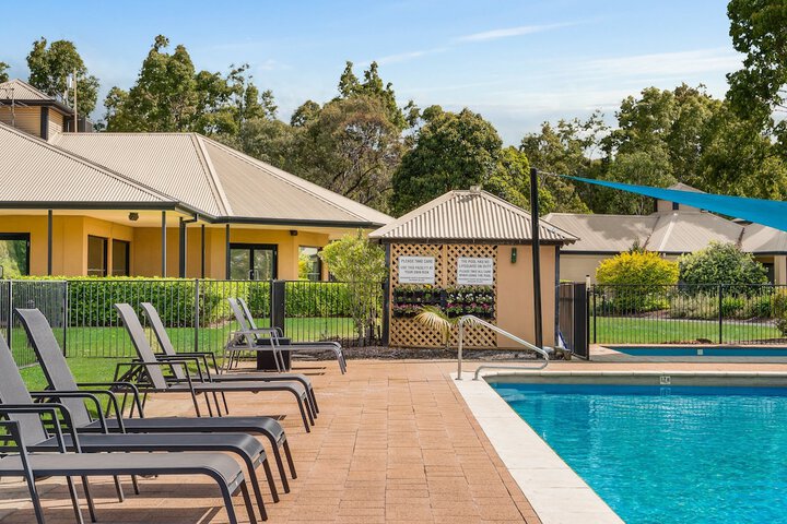 Pool 64 of 114
