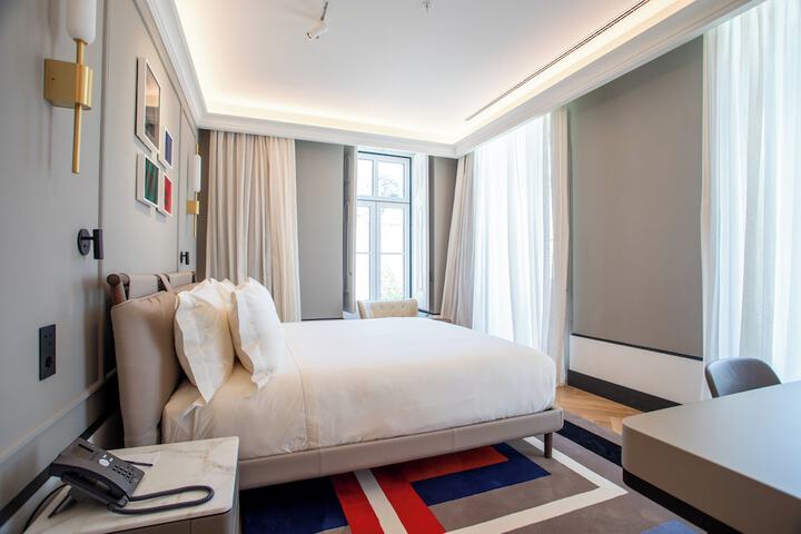 Room 19 of 80