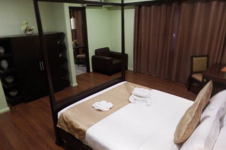 Room 10 of 70