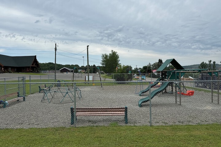 Childrens Activities 61 of 80