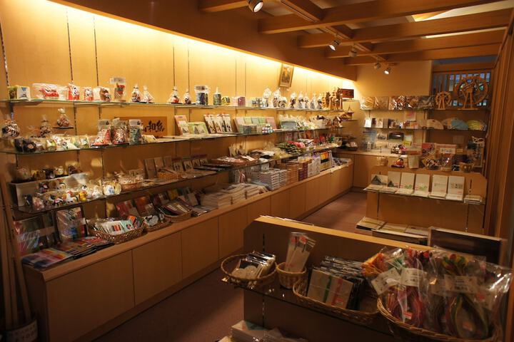 Gift Shop 27 of 52