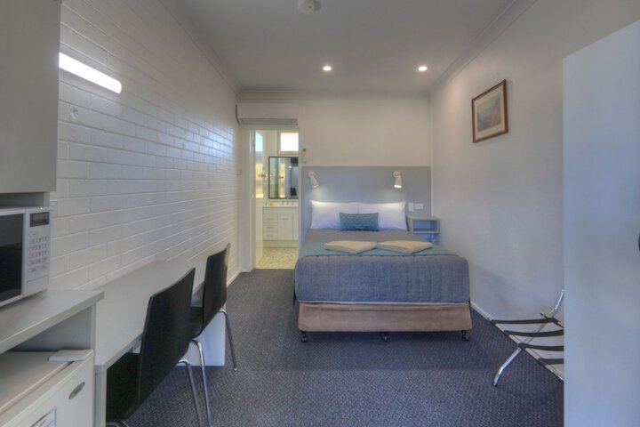 Room 4 of 45