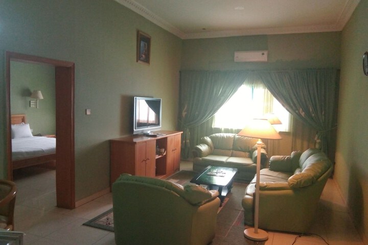 Room 17 of 35
