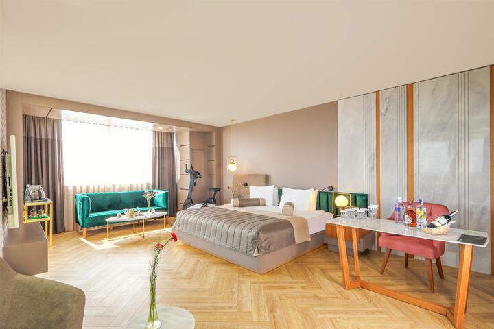 Room 54 of 280