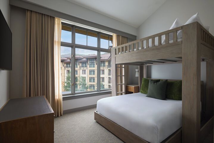 Room 46 of 162