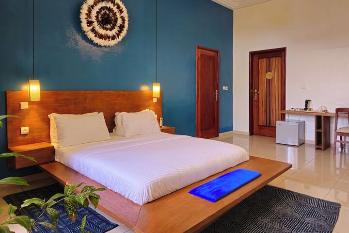 Room 8 of 15