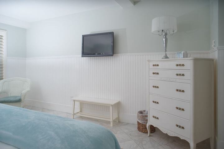 Room 28 of 70