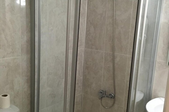 Room 15 of 29