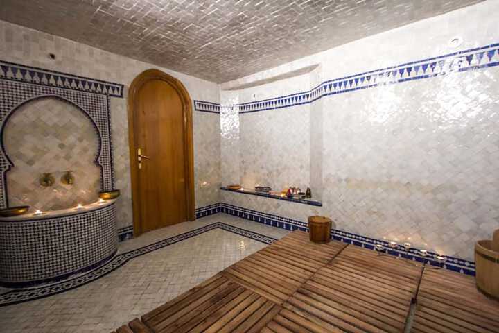 Spa 4 of 12