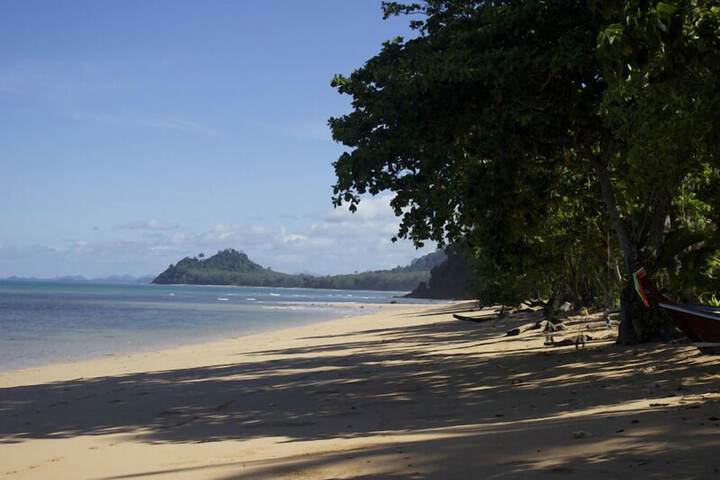 Beach 35 of 50